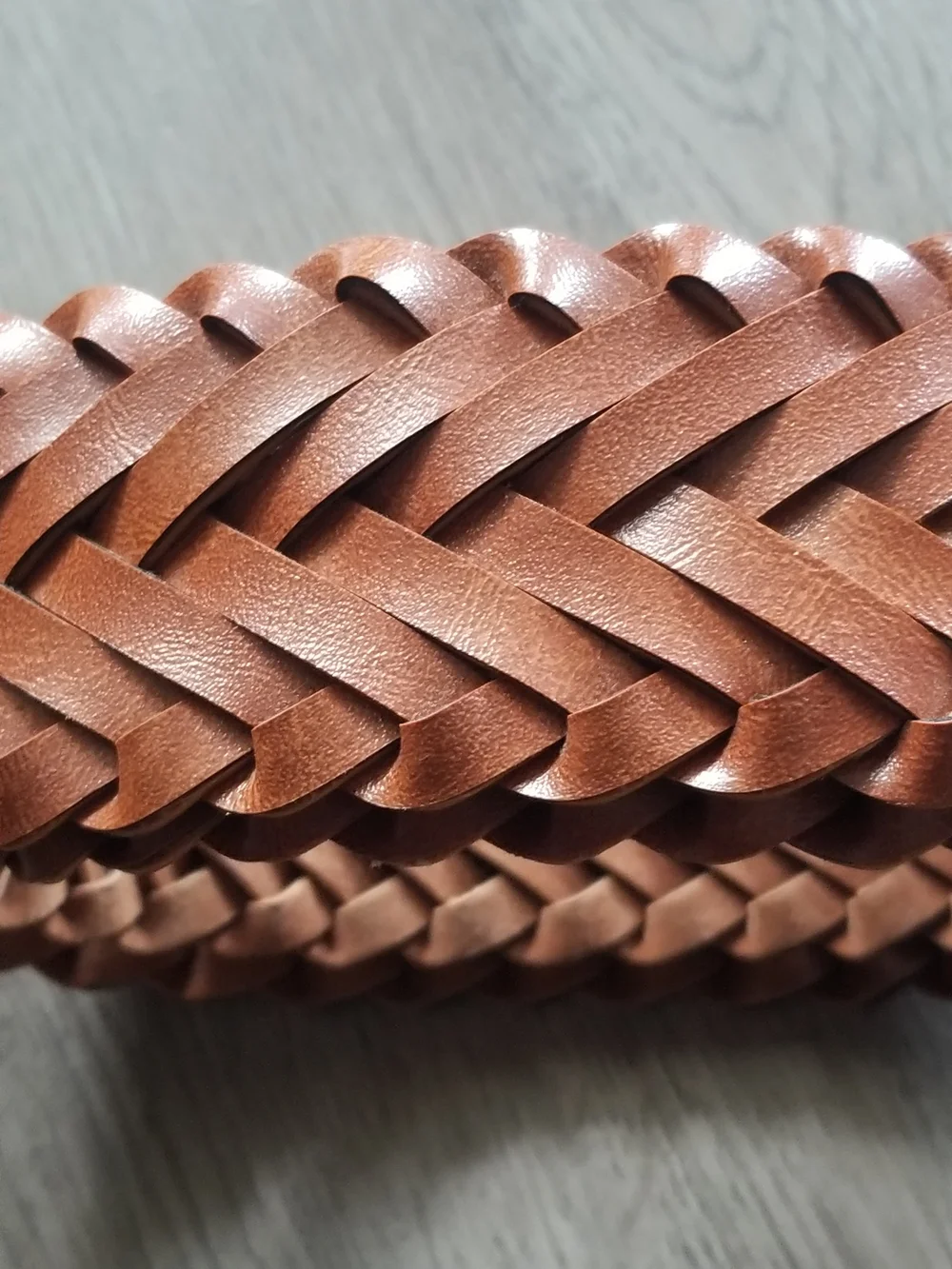 Vintage Women's Braided Tan Leather Belt Classic Woven Style (SIZE:M)